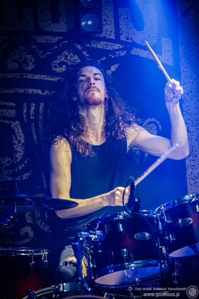 2025-11-09-The-Analogs