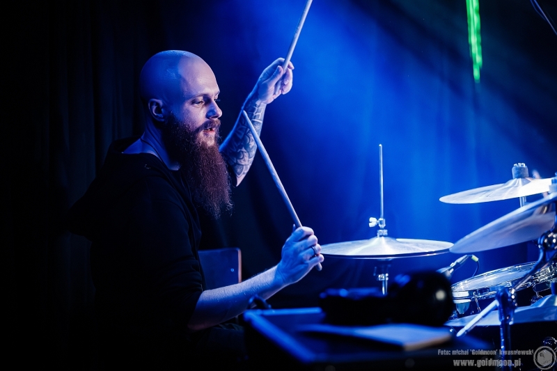 2025-12-03-Kombajn-Do-Zbierania-Kur-Po-Wioskach