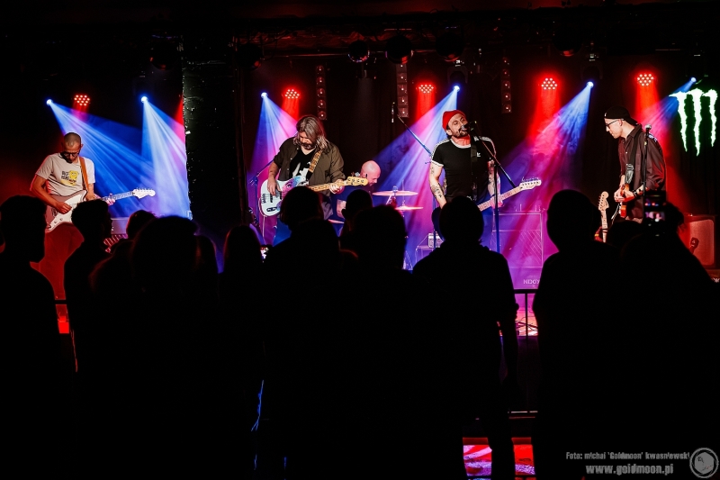 2025-12-03-Kombajn-Do-Zbierania-Kur-Po-Wioskach