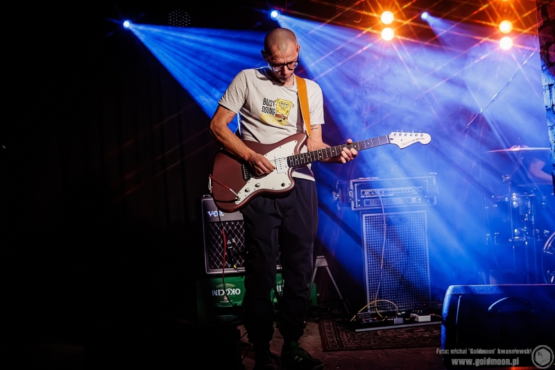 2025-12-03-Kombajn-Do-Zbierania-Kur-Po-Wioskach