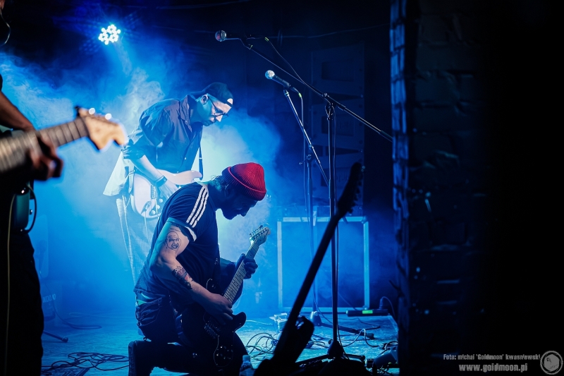 2025-12-03-Kombajn-Do-Zbierania-Kur-Po-Wioskach