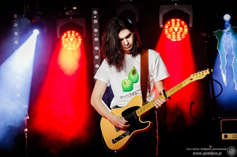 2025-12-19-Świąteczny-Rozpierdol-09-Szkło