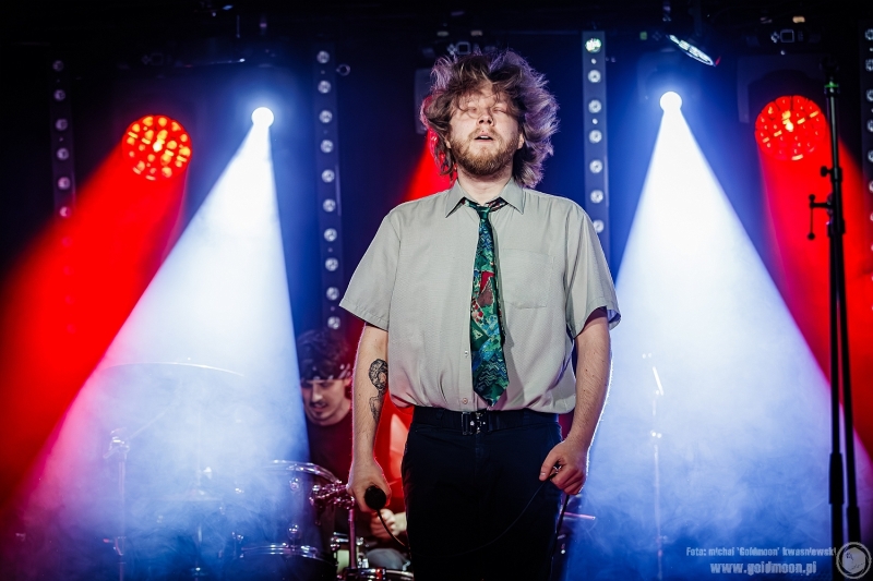 2025-12-19-Świąteczny-Rozpierdol-09-Szkło