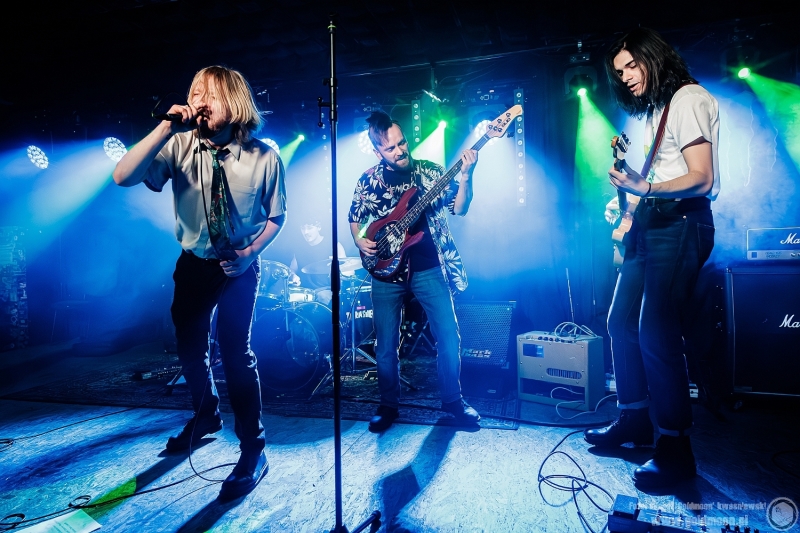 2025-12-19-Świąteczny-Rozpierdol-09-Szkło