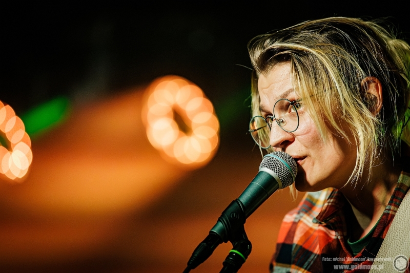 2025-12-19-Świąteczny-Rozpierdol-09-Monika-Fortuniak