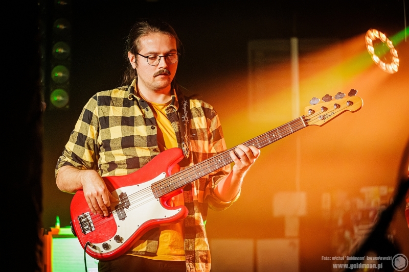 2025-12-19-Świąteczny-Rozpierdol-09-Monika-Fortuniak