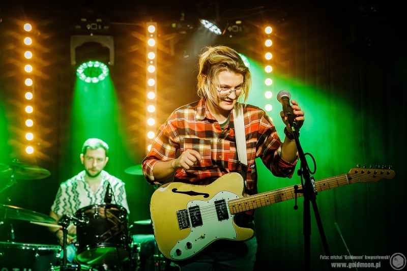 2025-12-19-Świąteczny-Rozpierdol-09-Monika-Fortuniak