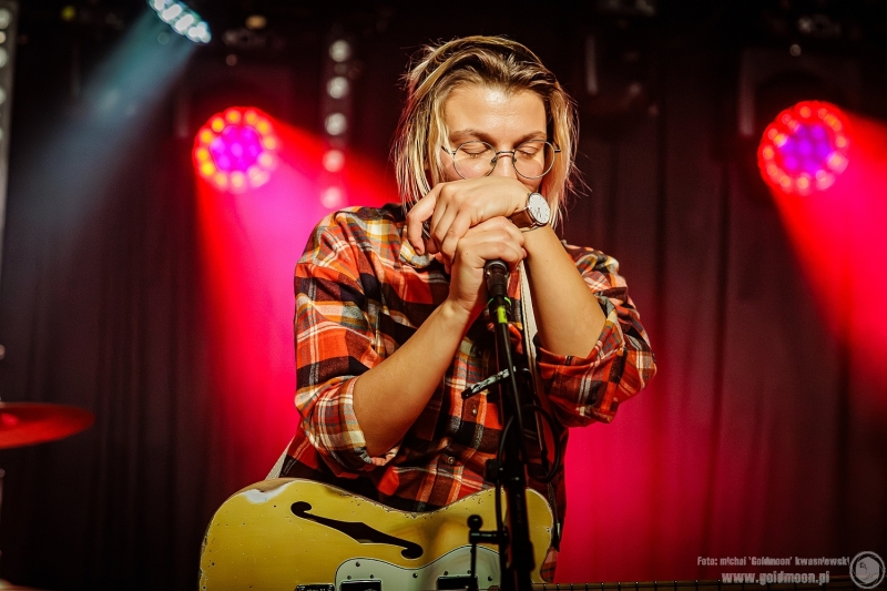 2025-12-19-Świąteczny-Rozpierdol-09-Monika-Fortuniak