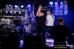 2019.07.21 - Negative Approach