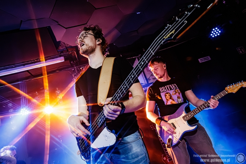 2025-02-07-Grunge-Night-Tribute-To-Seattle-Big-Four-Goat-of-Arms