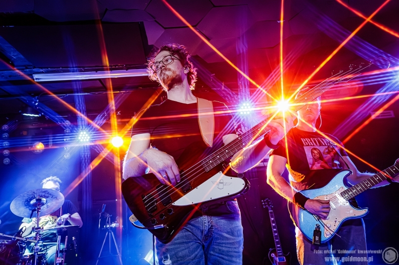 2025-02-07-Grunge-Night-Tribute-To-Seattle-Big-Four-Goat-of-Arms