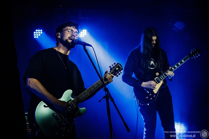 2025-10-24-Strayfires