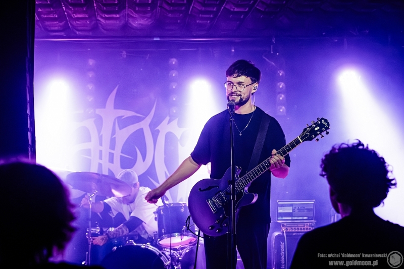 2025-10-24-Strayfires