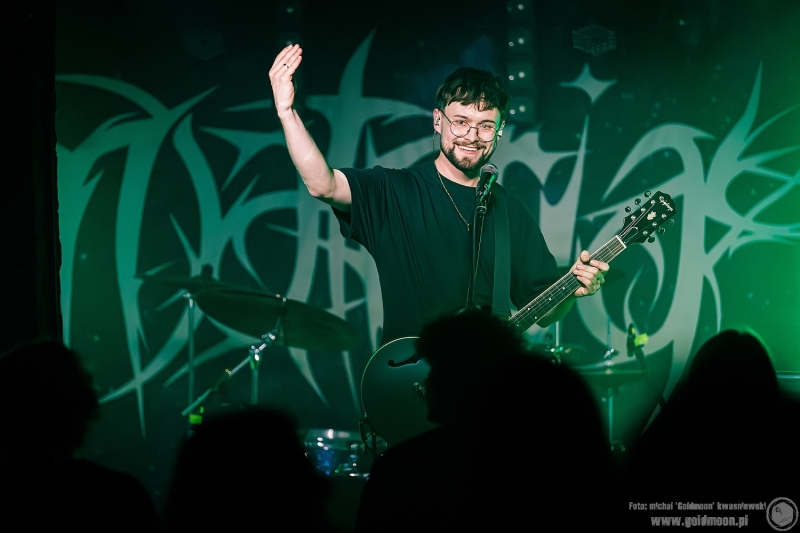 2025-10-24-Strayfires