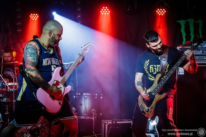 2025-11-08-No-One-Leaves