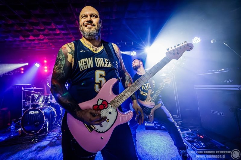 2025-11-08-No-One-Leaves