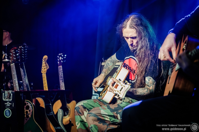 2025-12-06-Farben-Lehre