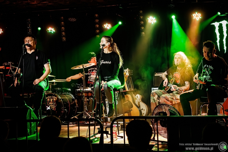 2025-12-06-Farben-Lehre