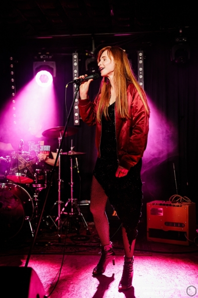 2025-12-19-Świąteczny-Rozpierdol-09-Patrycja-Stasiak-&-Siema-Skarbie