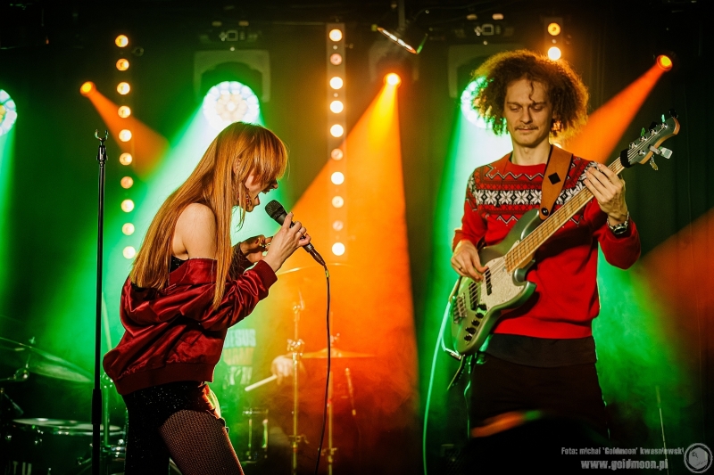 2025-12-19-Świąteczny-Rozpierdol-09-Patrycja-Stasiak-&-Siema-Skarbie