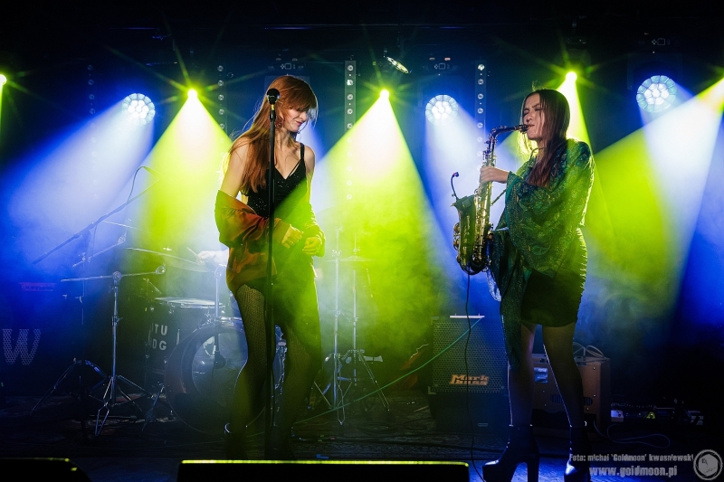 2025-12-19-Świąteczny-Rozpierdol-09-Patrycja-Stasiak-&-Siema-Skarbie