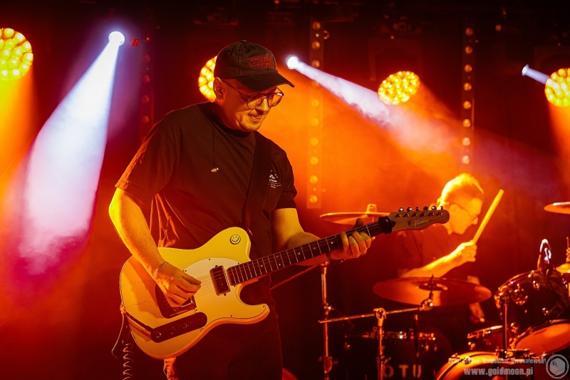 2025-12-19- Świąteczny-Rozpierdol-09-Nerki