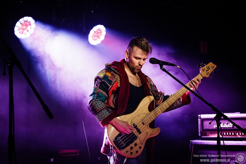 2025-12-19- Świąteczny-Rozpierdol-09-Nerki