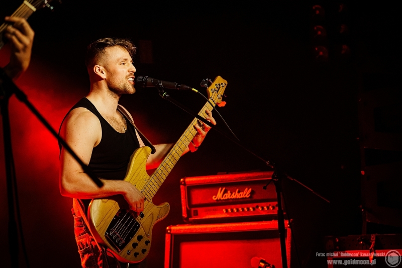 2025-12-19- Świąteczny-Rozpierdol-09-Nerki