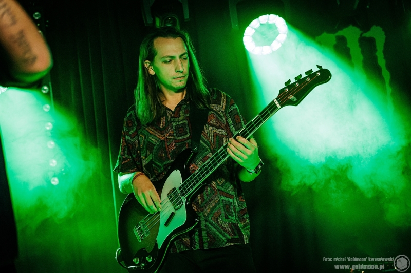 2025-12-19-Świąteczny-Rozpierdol-09-Butelki-Zwrotne