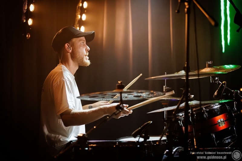 2025-12-20-Świąteczny-Rozpierdol-09-Over-The-Under