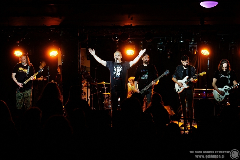 2026-03-01-Bydzia-com-Band