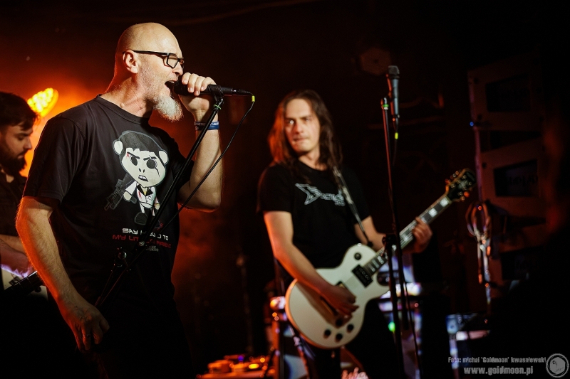 2026-03-01-Bydzia-com-Band