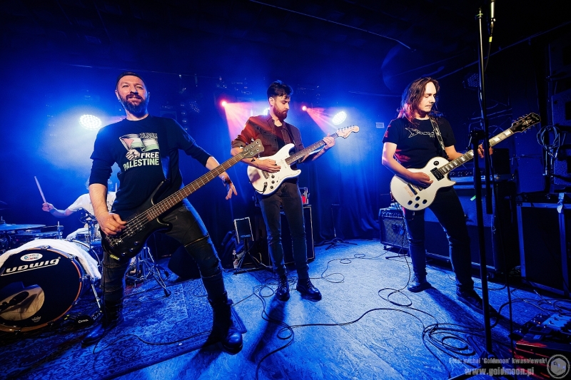 2026-03-01-Bydzia-com-Band