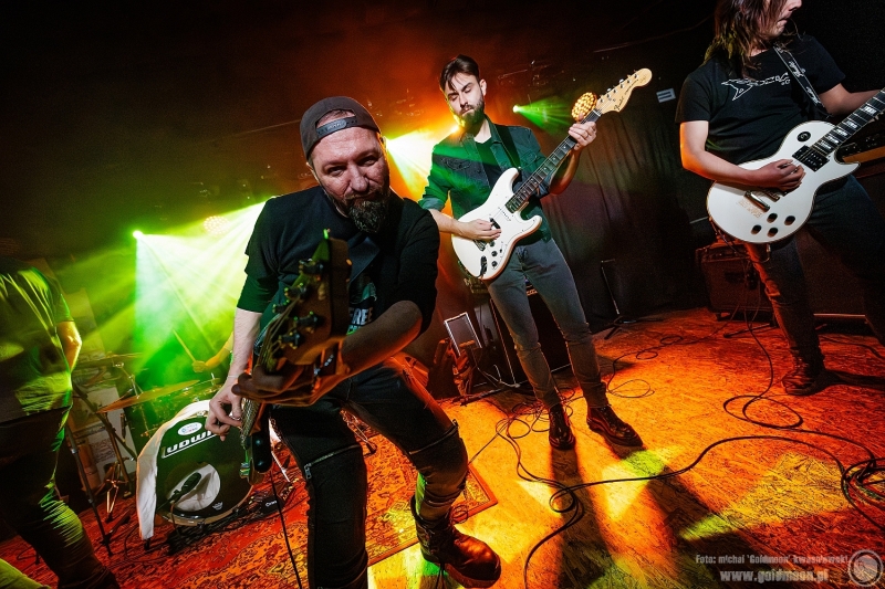 2026-03-01-Bydzia-com-Band