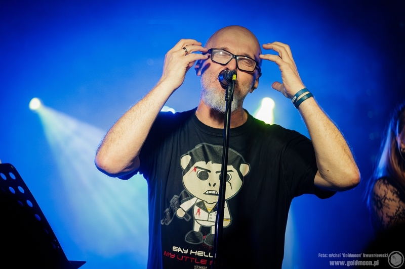 2026-03-01-Bydzia-com-Band