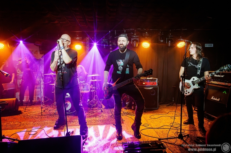 2026-03-01-Bydzia-com-Band