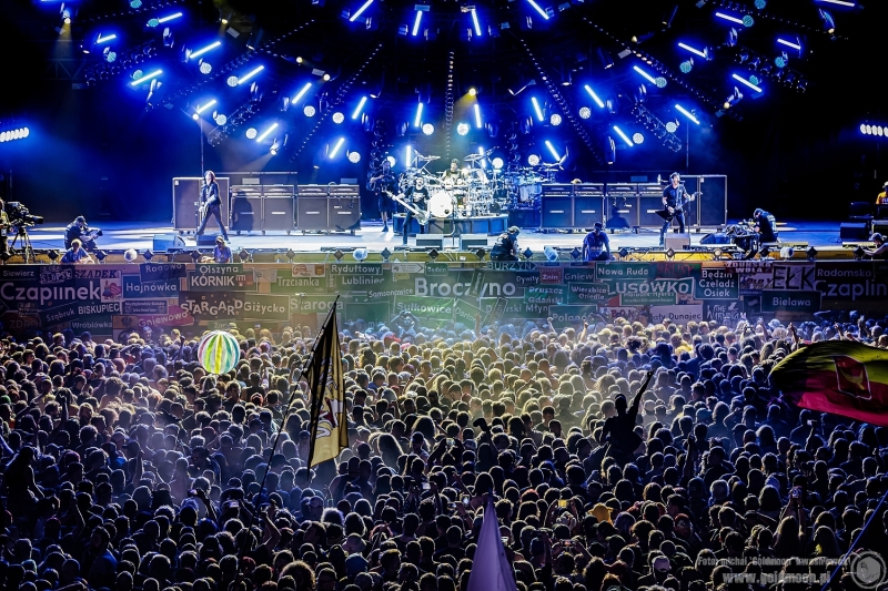 2026-07-30-32-Pol-and-Rock-Godsmack
