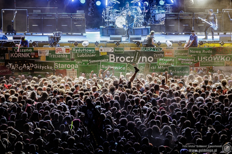 2026-07-30-32-Pol-and-Rock-Godsmack