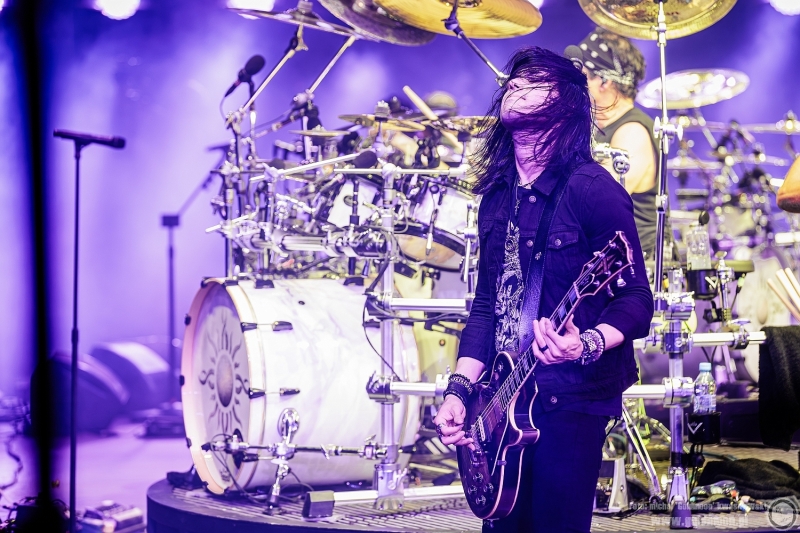 2026-07-30-32-Pol-and-Rock-Godsmack
