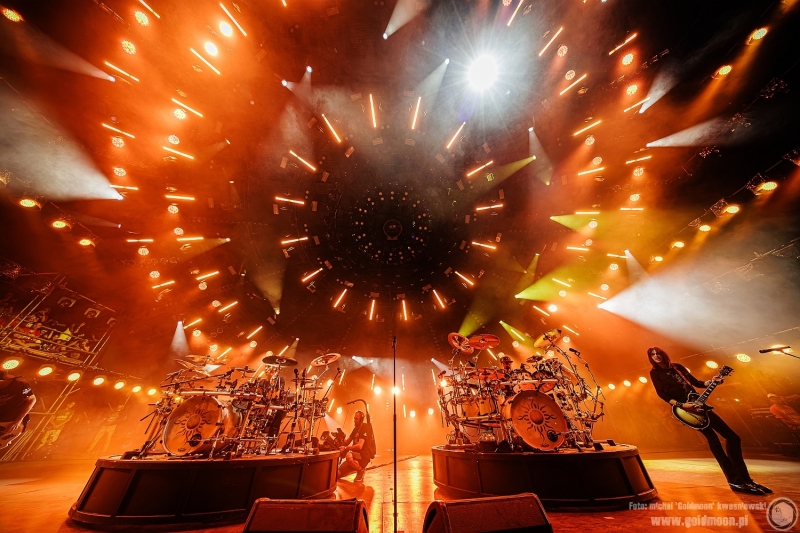 2026-07-30-32-Pol-and-Rock-Godsmack