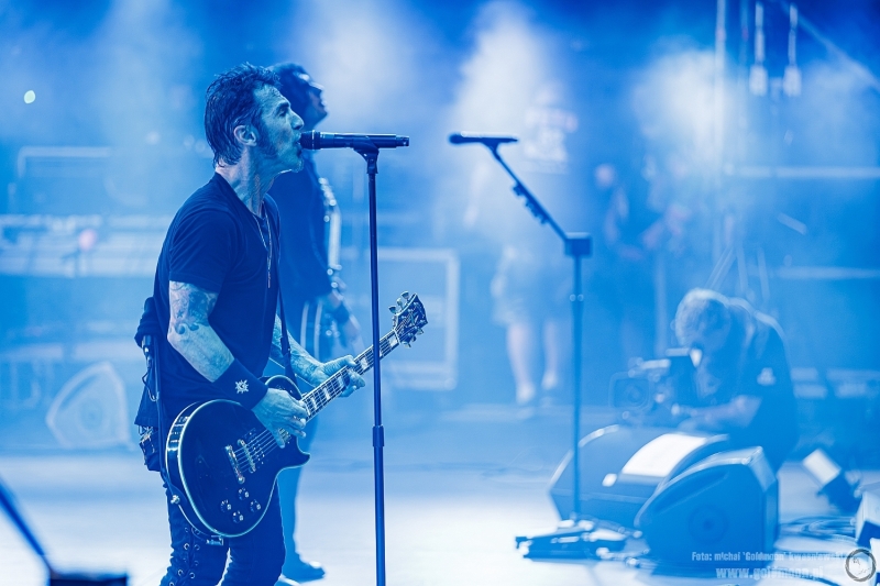 2026-07-30-32-Pol-and-Rock-Godsmack