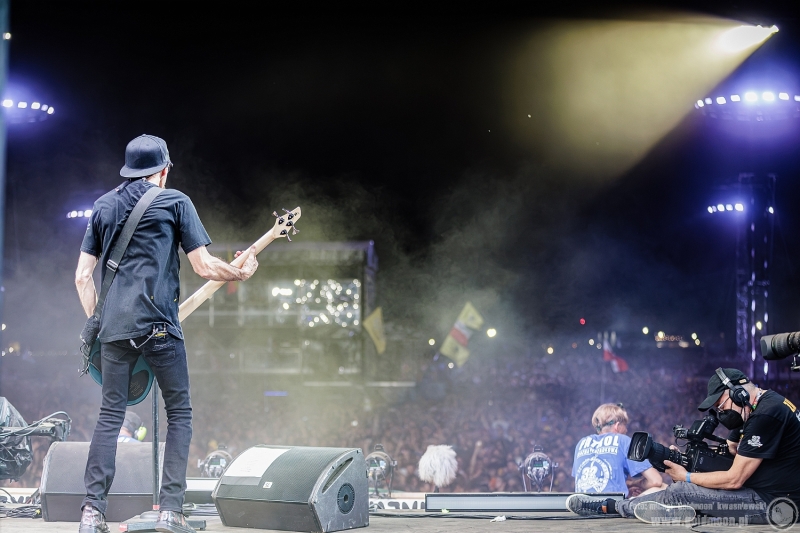 2026-07-30-32-Pol-and-Rock-Godsmack