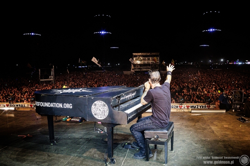 2026-07-30-32-Pol-and-Rock-Godsmack