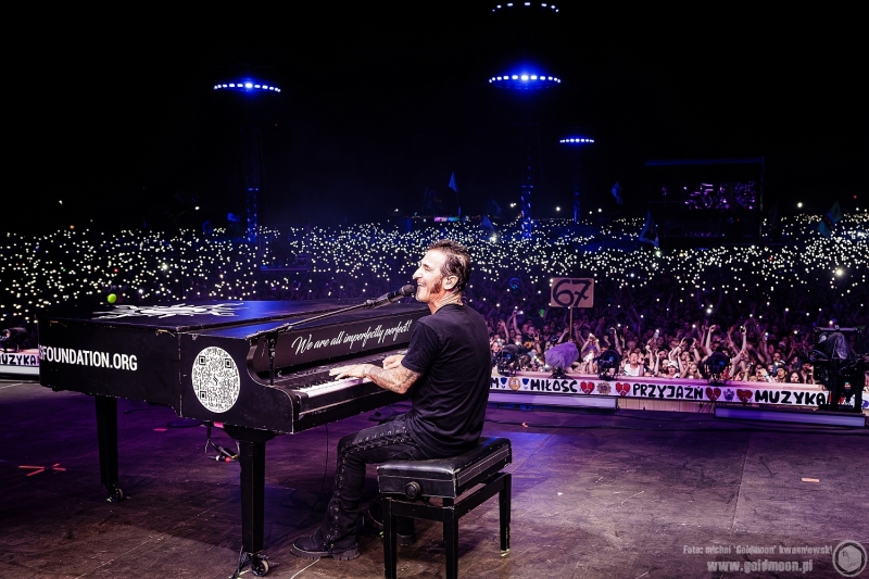 2026-07-30-32-Pol-and-Rock-Godsmack