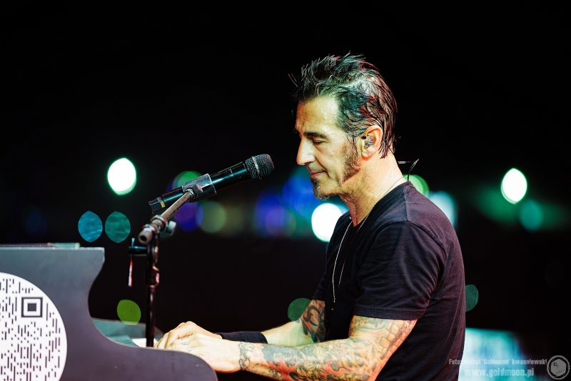 2026-07-30-32-Pol-and-Rock-Godsmack