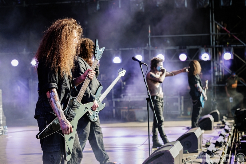 2026-07-30-32-Pol-and-Rock-Vended