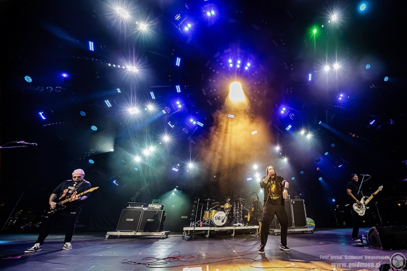 2026-07-31-32-Pol-and-Rock-P.O.D.