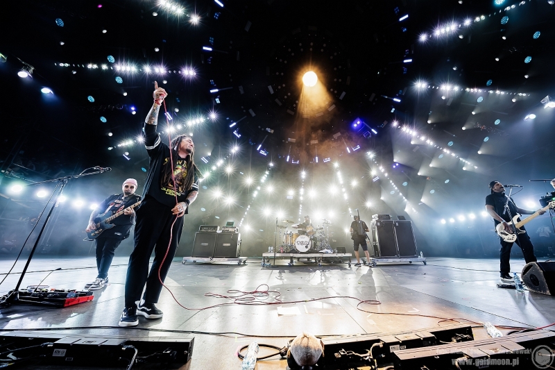2026-07-31-32-Pol-and-Rock-P.O.D.