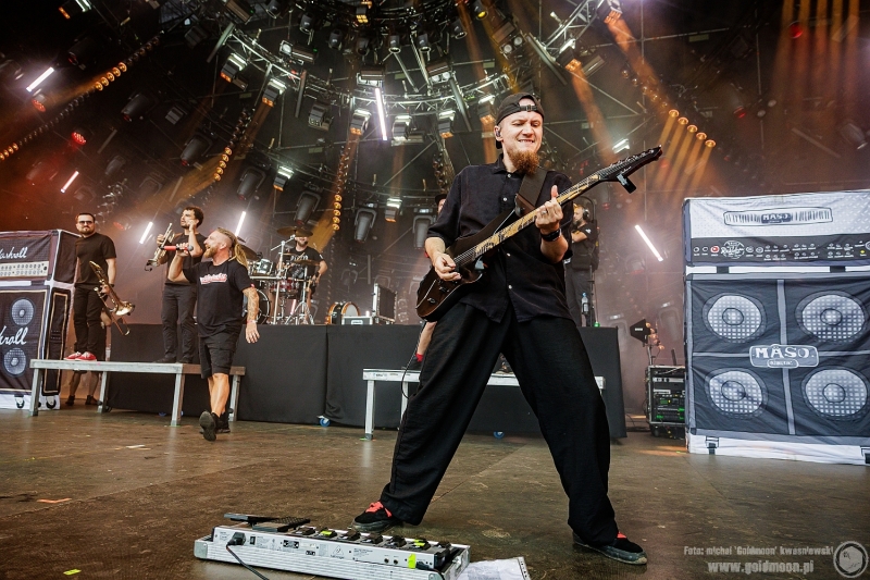 2026-08-01-32-Pol-and-Rock-Orkiestra-Heľenine-Oči