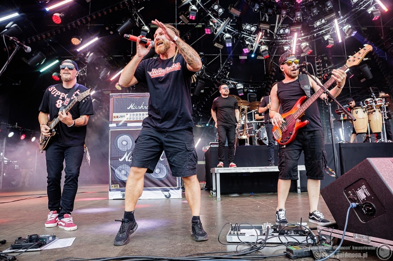 2026-08-01-32-Pol-and-Rock-Orkiestra-Heľenine-Oči